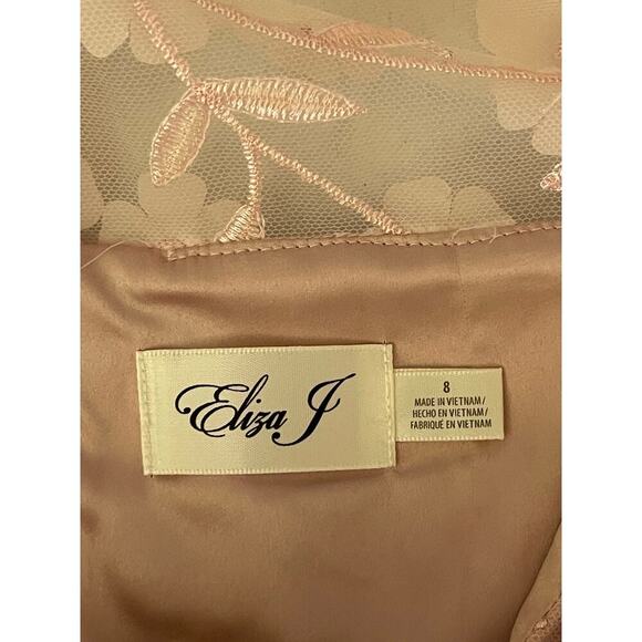 Eliza J Blush Pink 3D Embroidered Floral Appliqué Sheath Dress size 8 - Picture 5 of 8